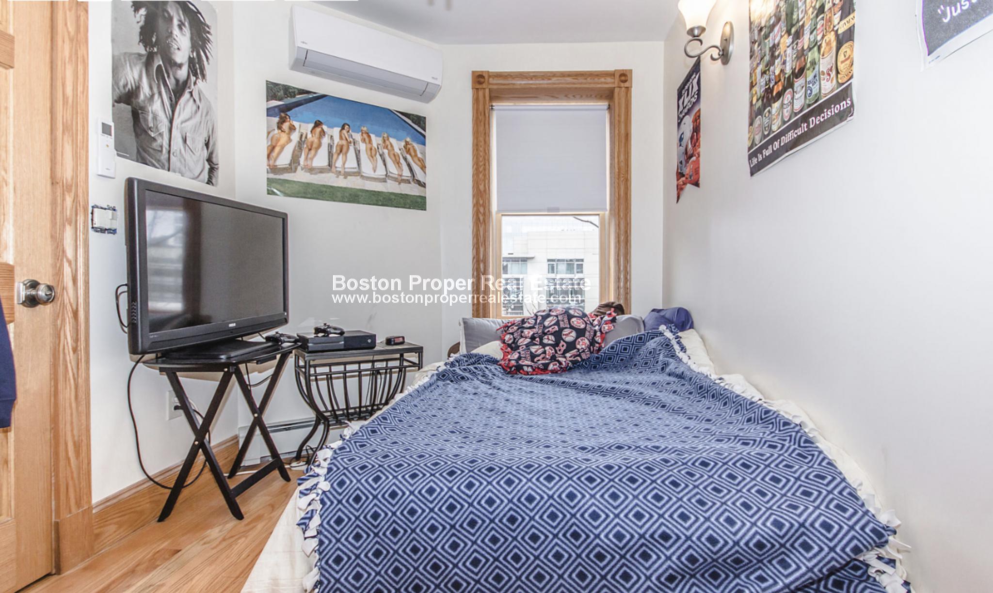 16 South Russell, Beacon Hill