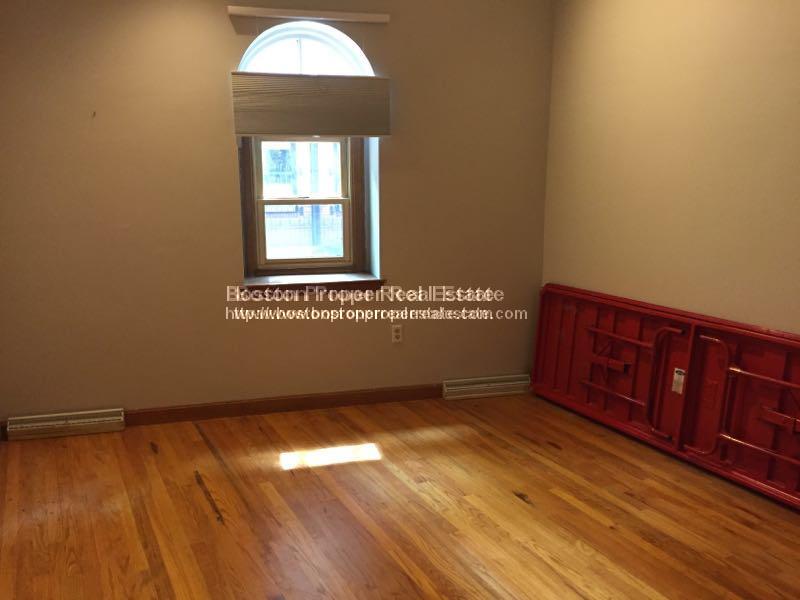 25 Church St, Back Bay