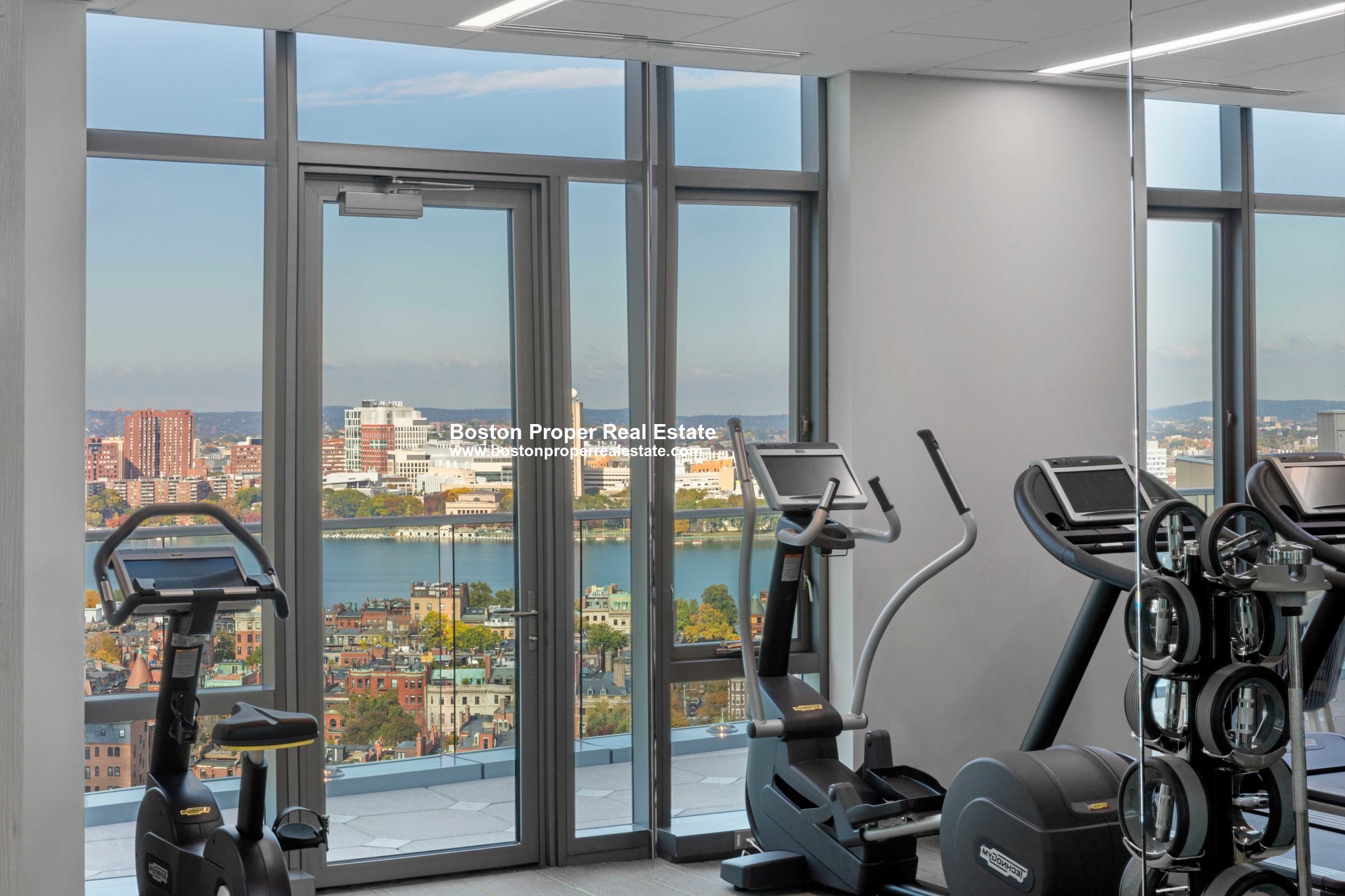 30 Dalton St, Back Bay