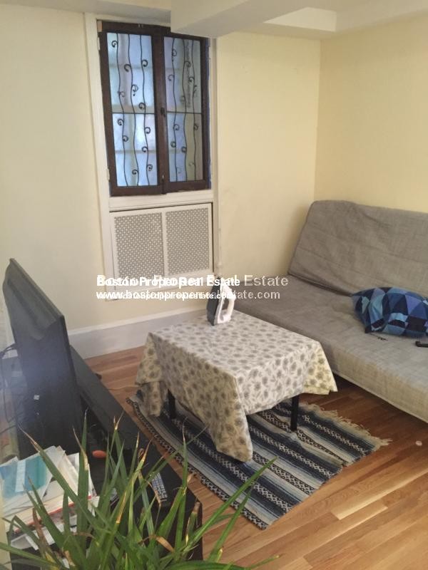 141a Revere St, Beacon Hill