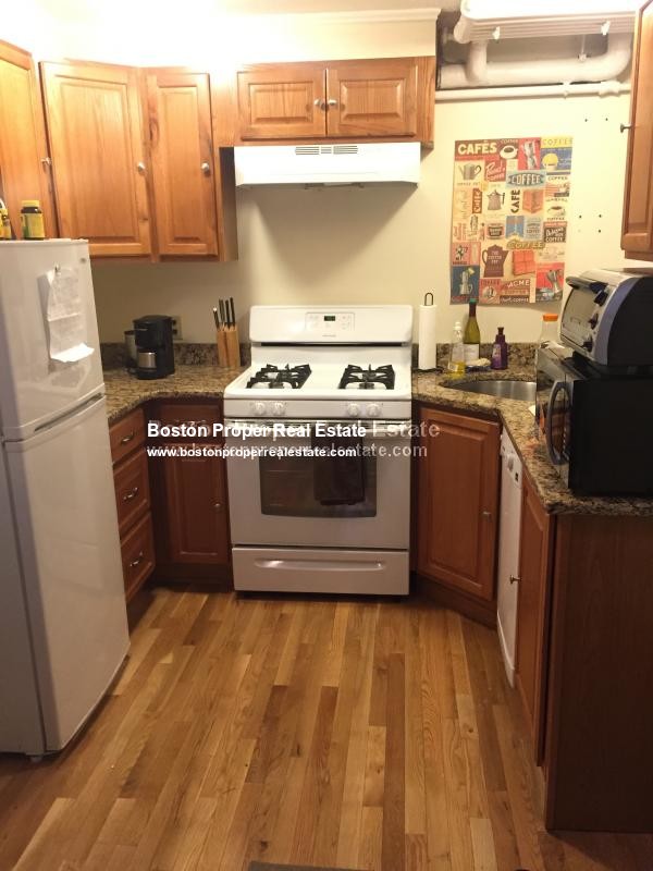 141a Revere St, Beacon Hill