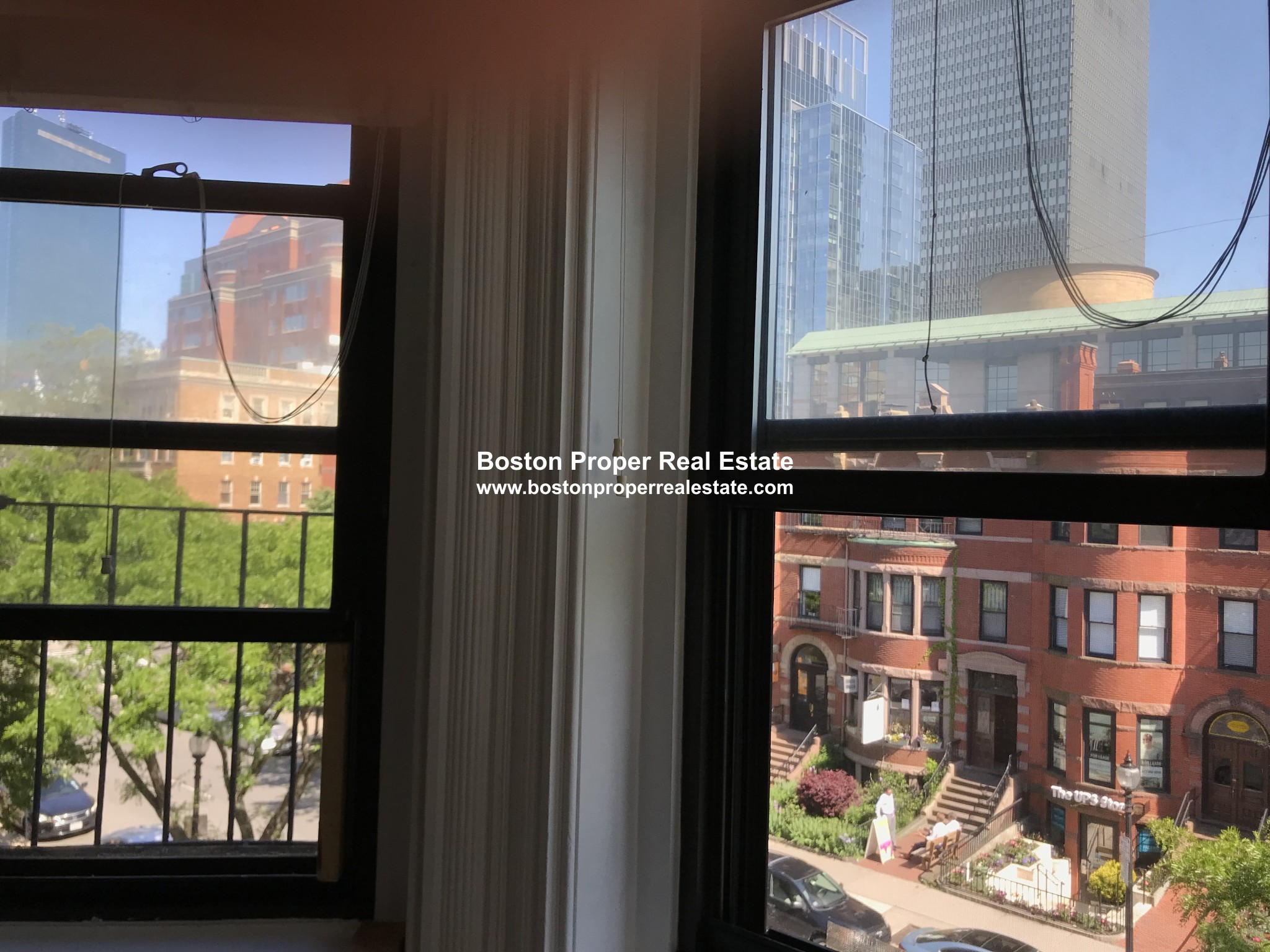 289 Newbury St, Back Bay