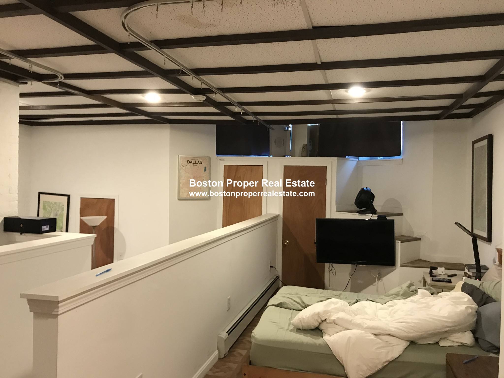 290 Newbury St, Back Bay