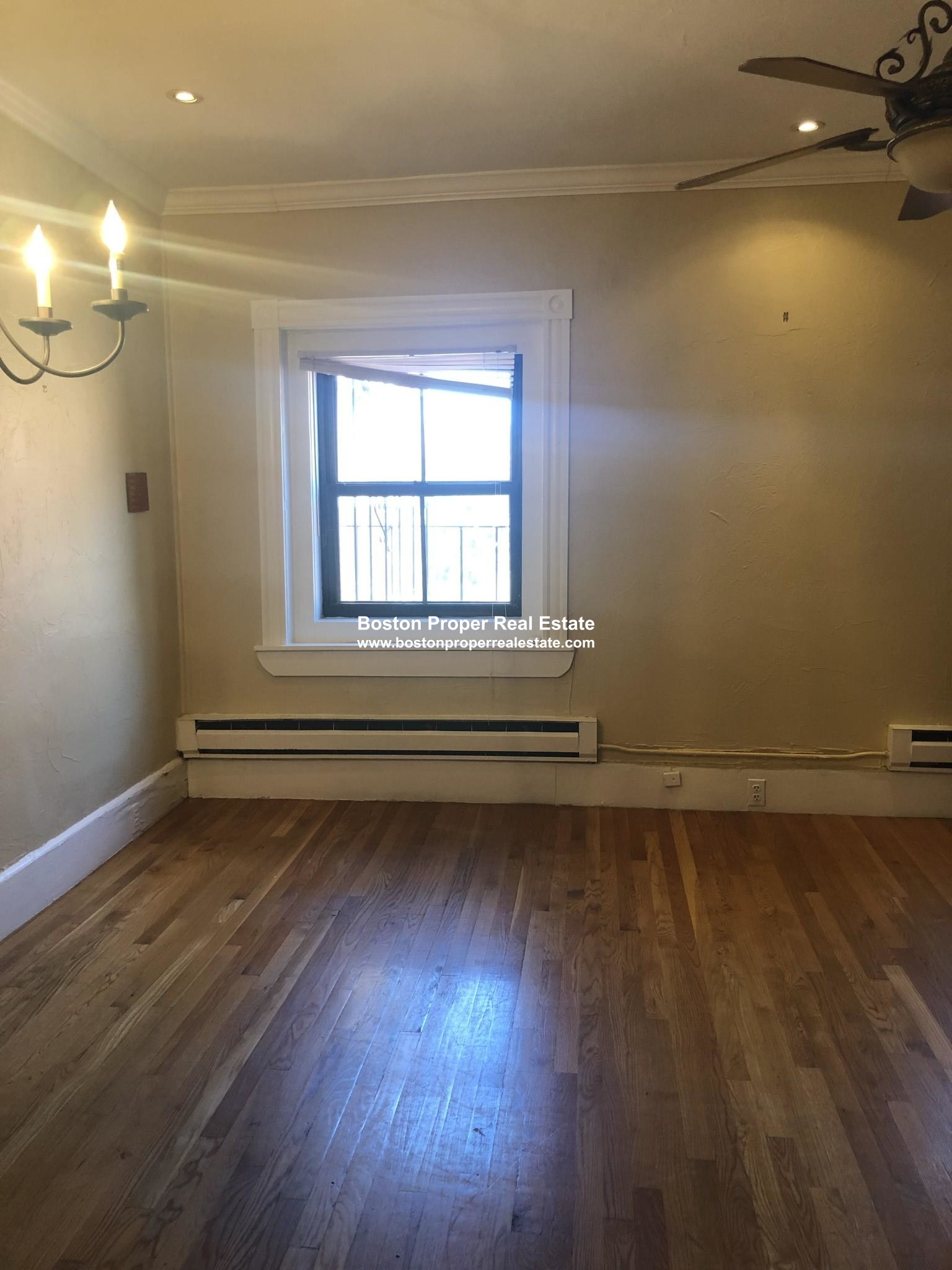 48 Hereford St, Back Bay