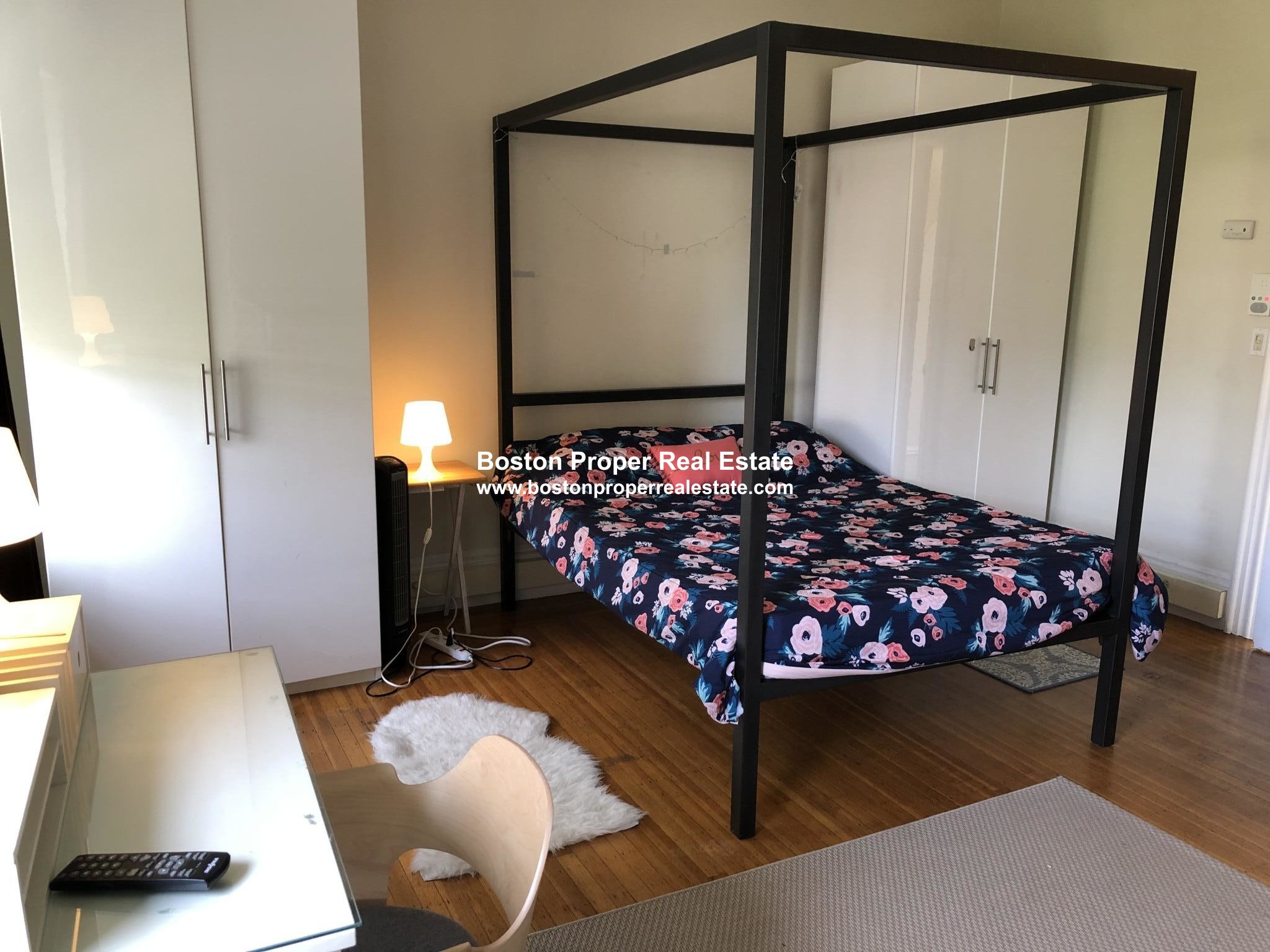 323 Beacon St, Back Bay