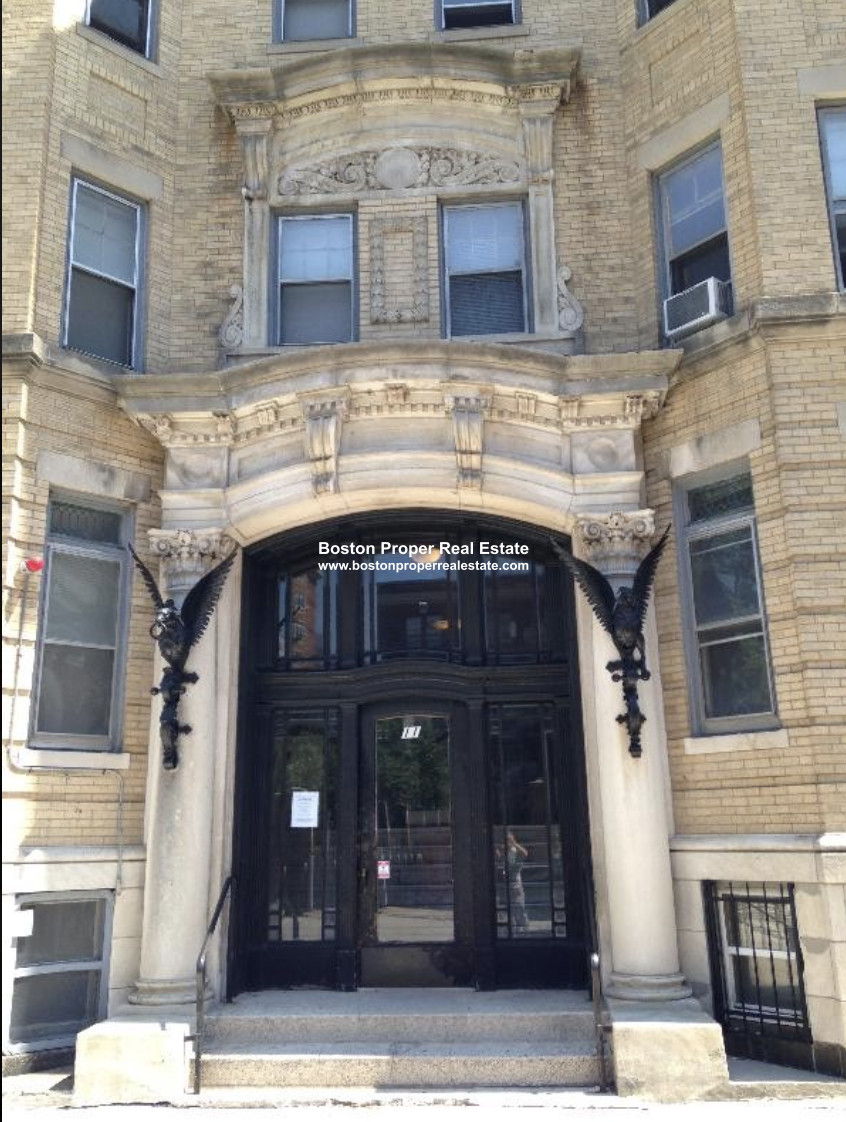 11 Tetlow St, Longwood