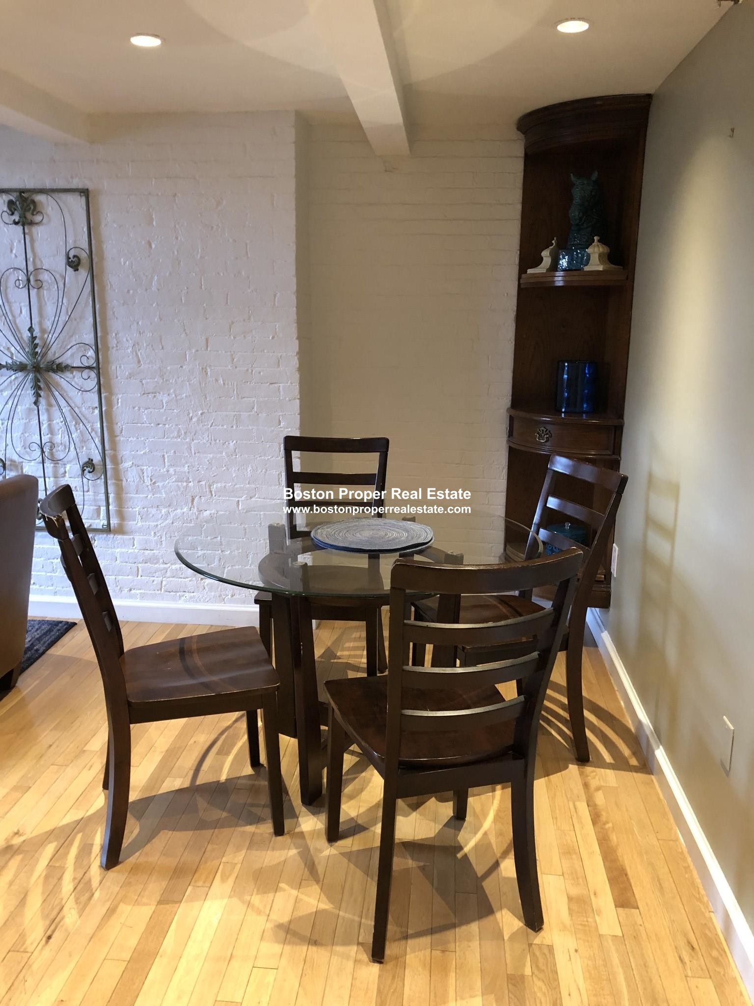 113 Beacon St, Back Bay