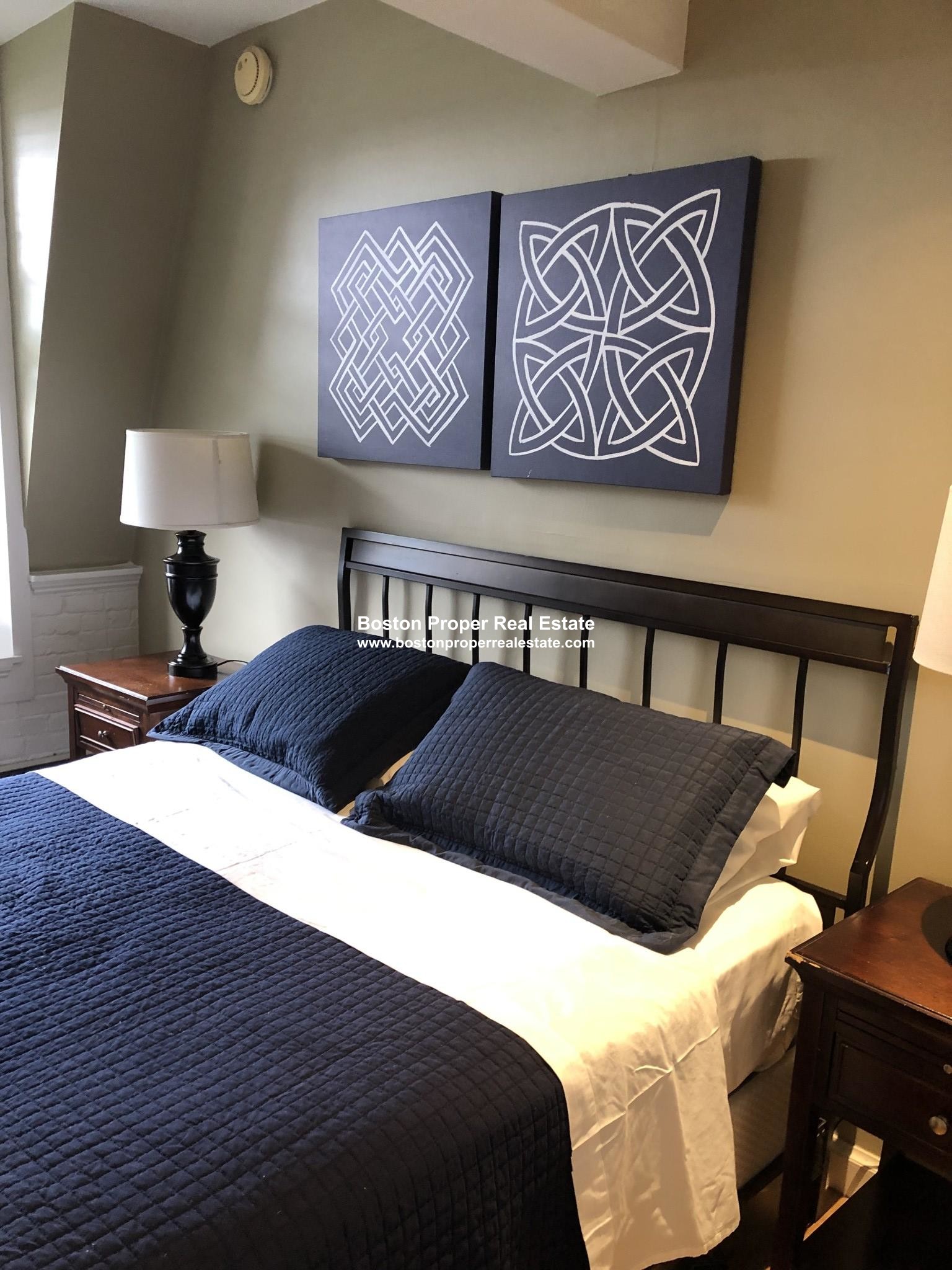 113 Beacon St, Back Bay