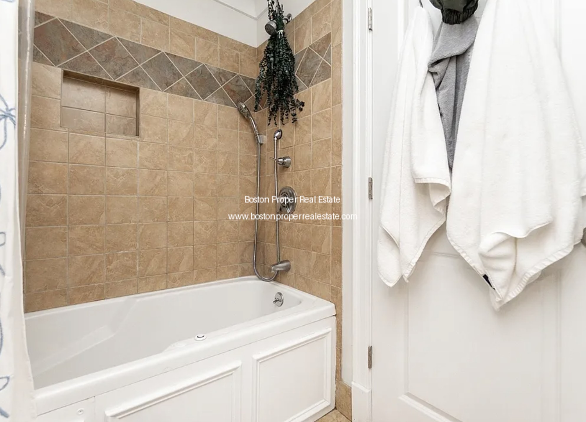 Photos of apartment on East Broadway,Boston MA 02127