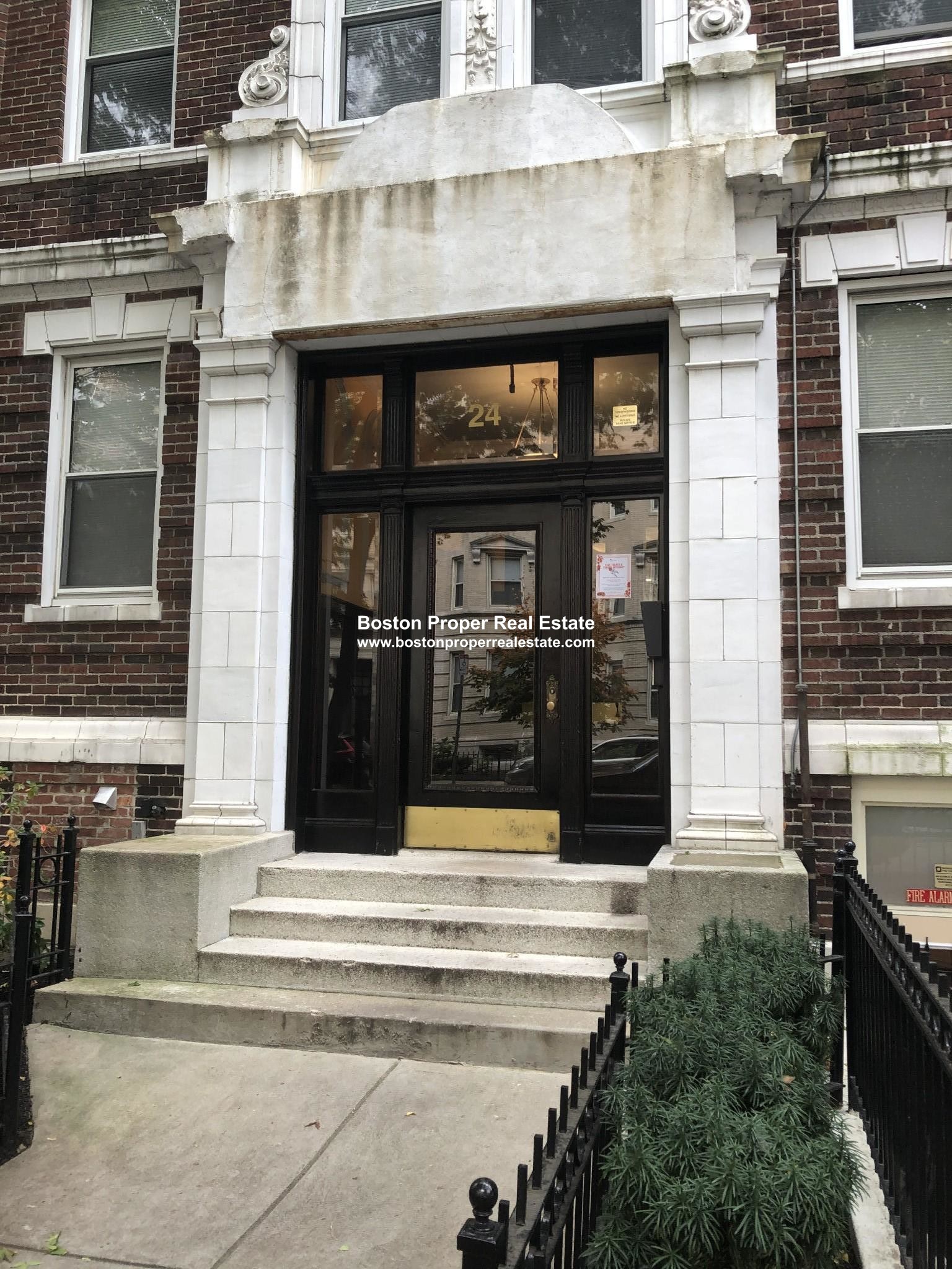 40 Queensberry St, Fenway