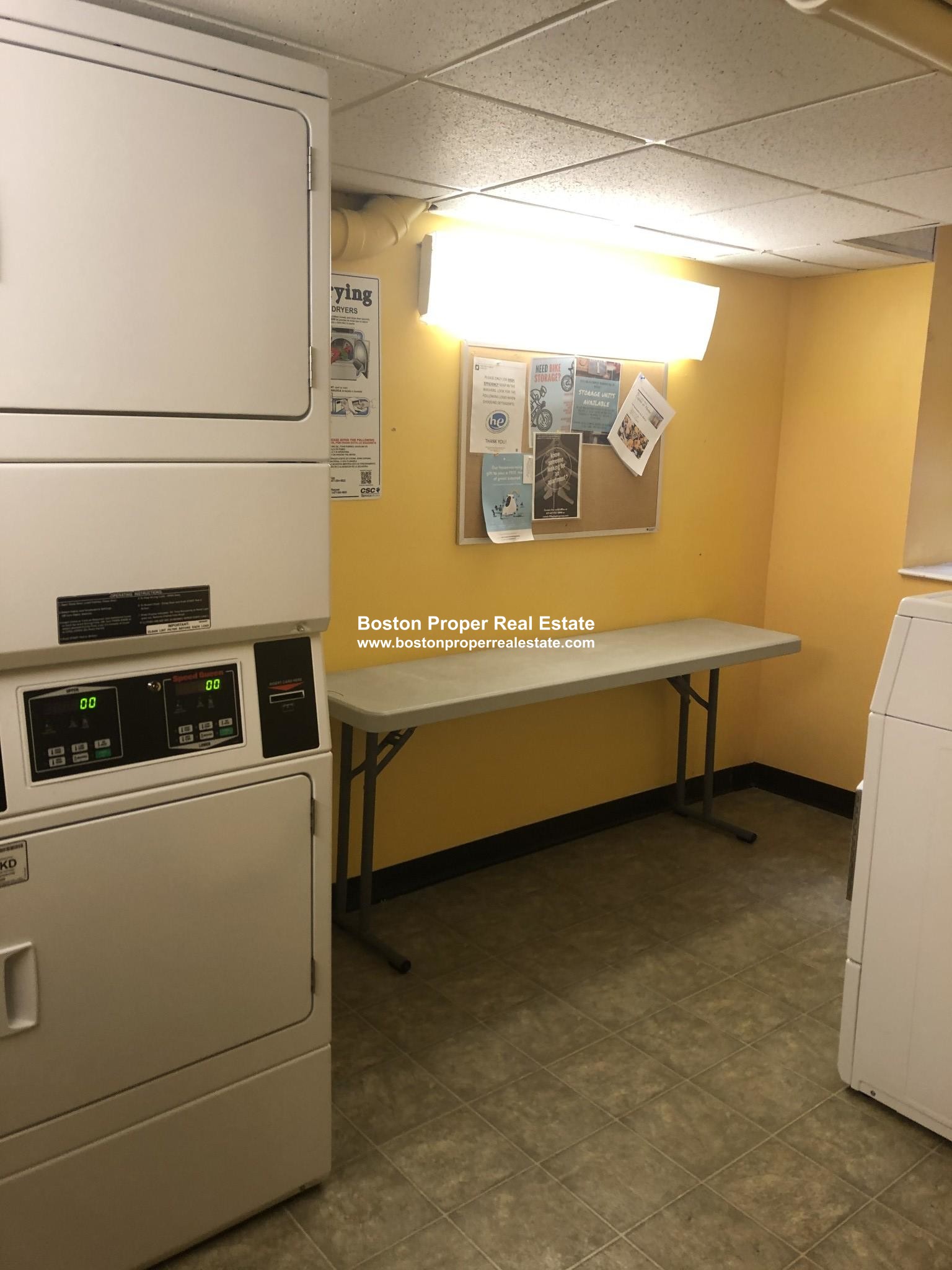 102 Queensberry St, Fenway