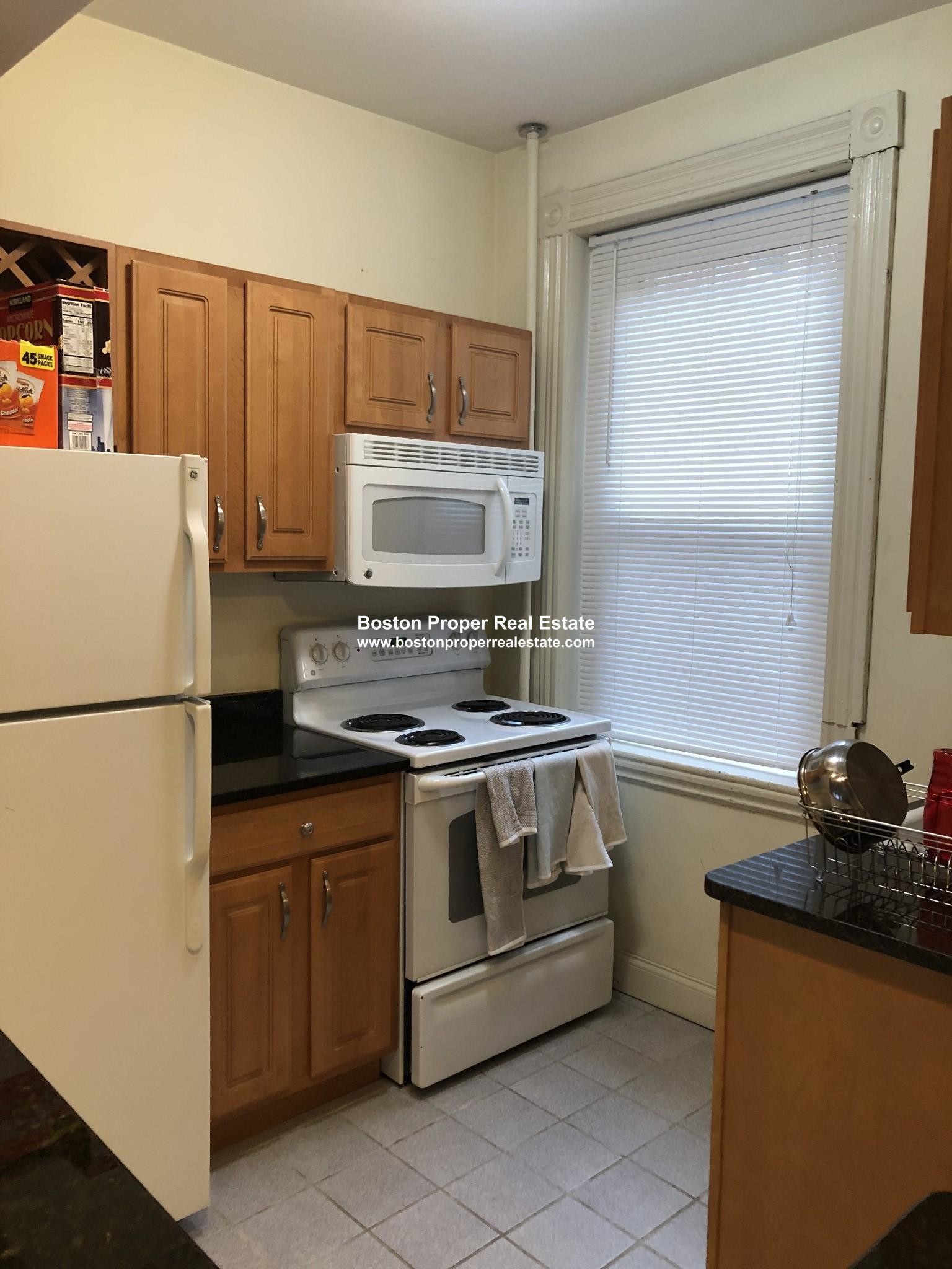 36 Queensberry St, Fenway