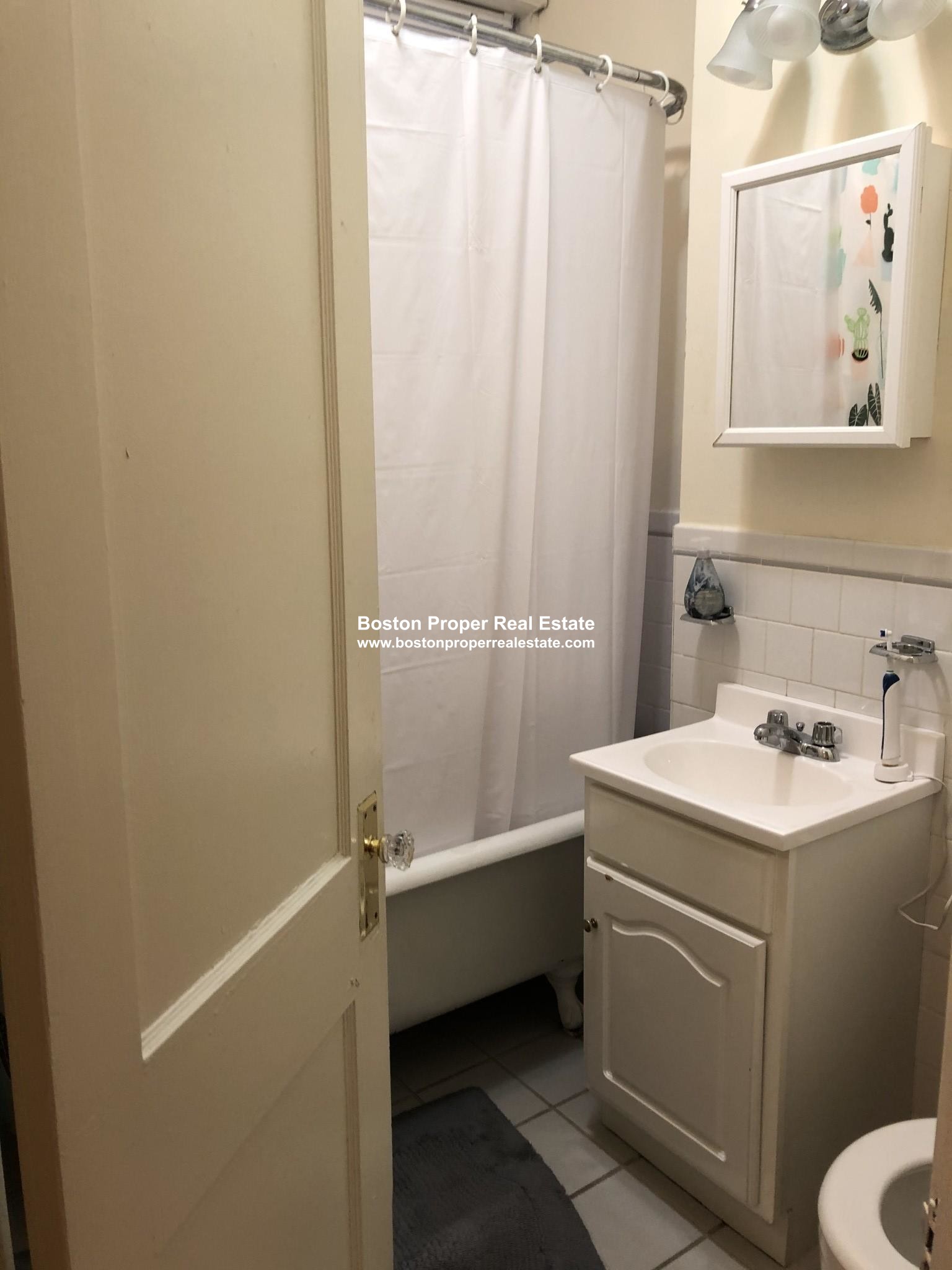 36 Queensberry St, Fenway