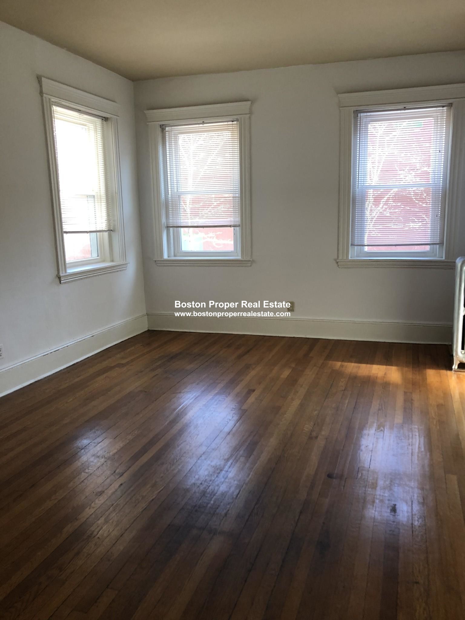 11 Tetlow St, Longwood