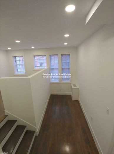 24 Phillips St, Beacon Hill