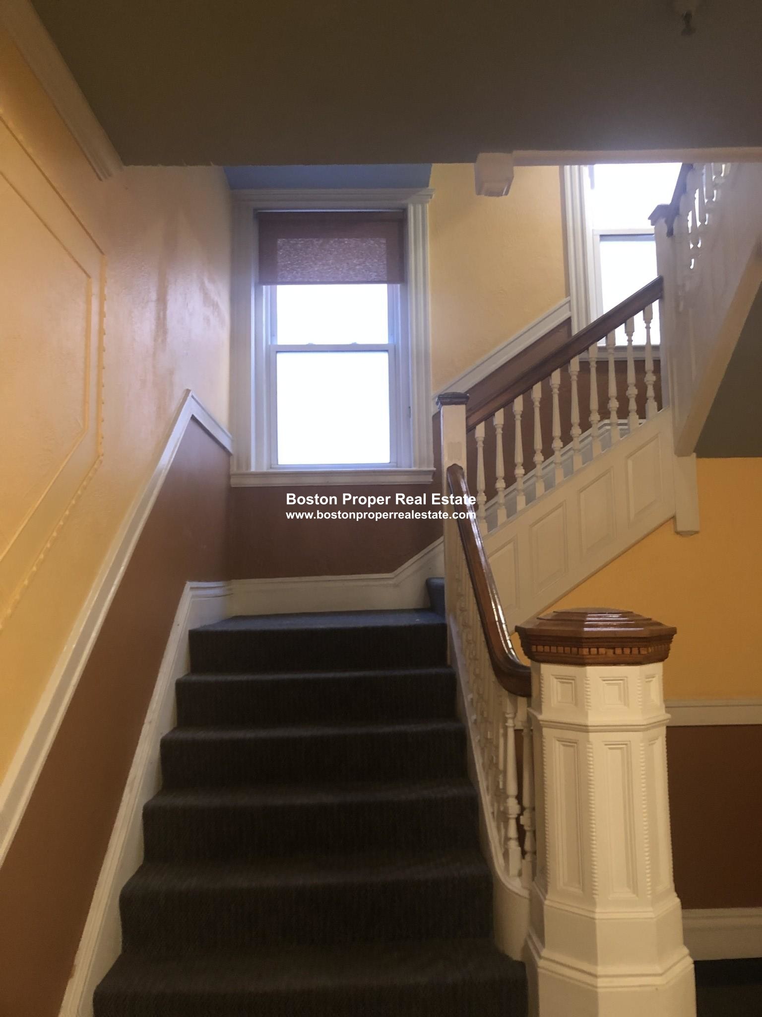 19 Queensberry St, Fenway