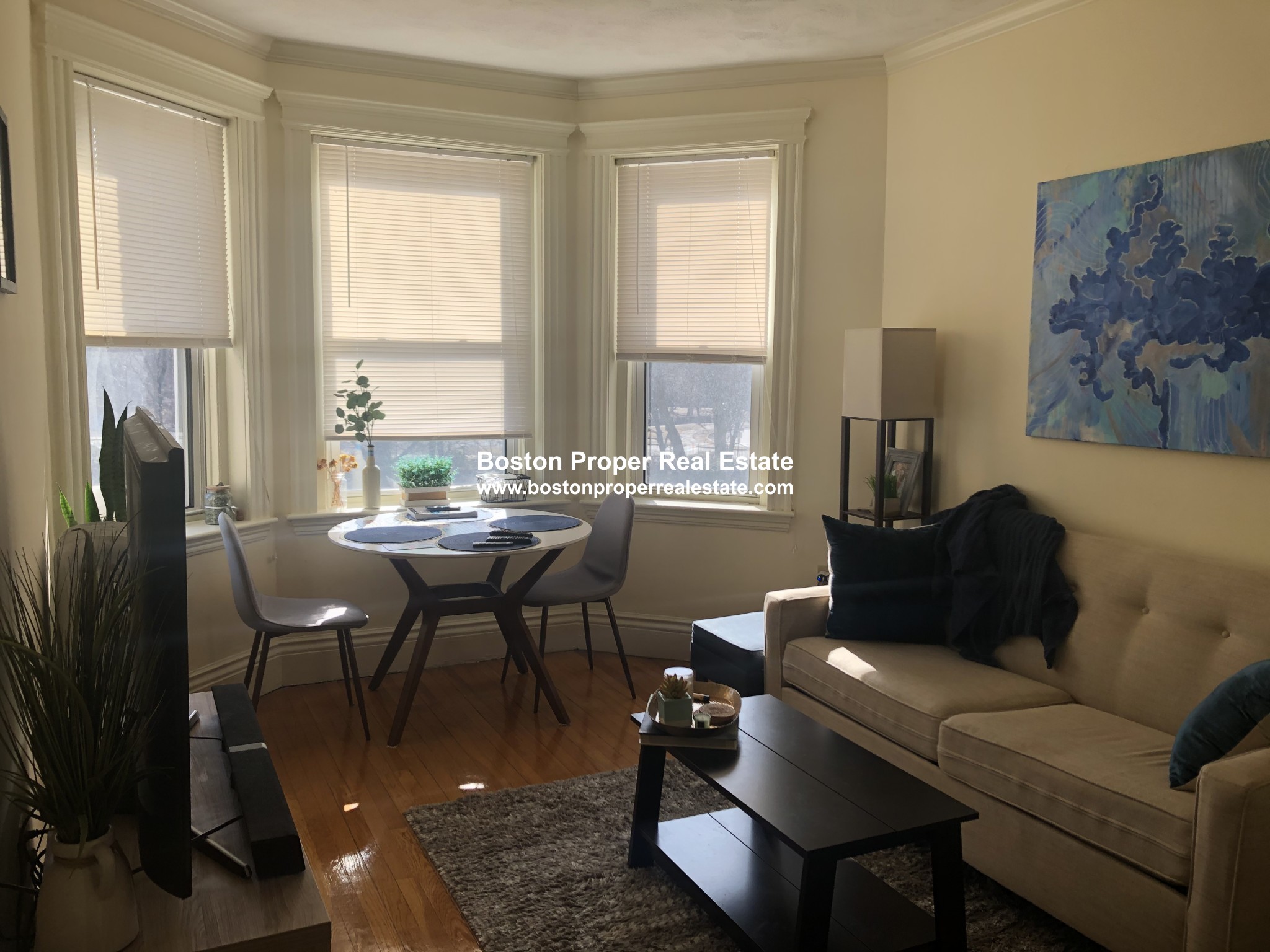 100 Queensberry St, Fenway