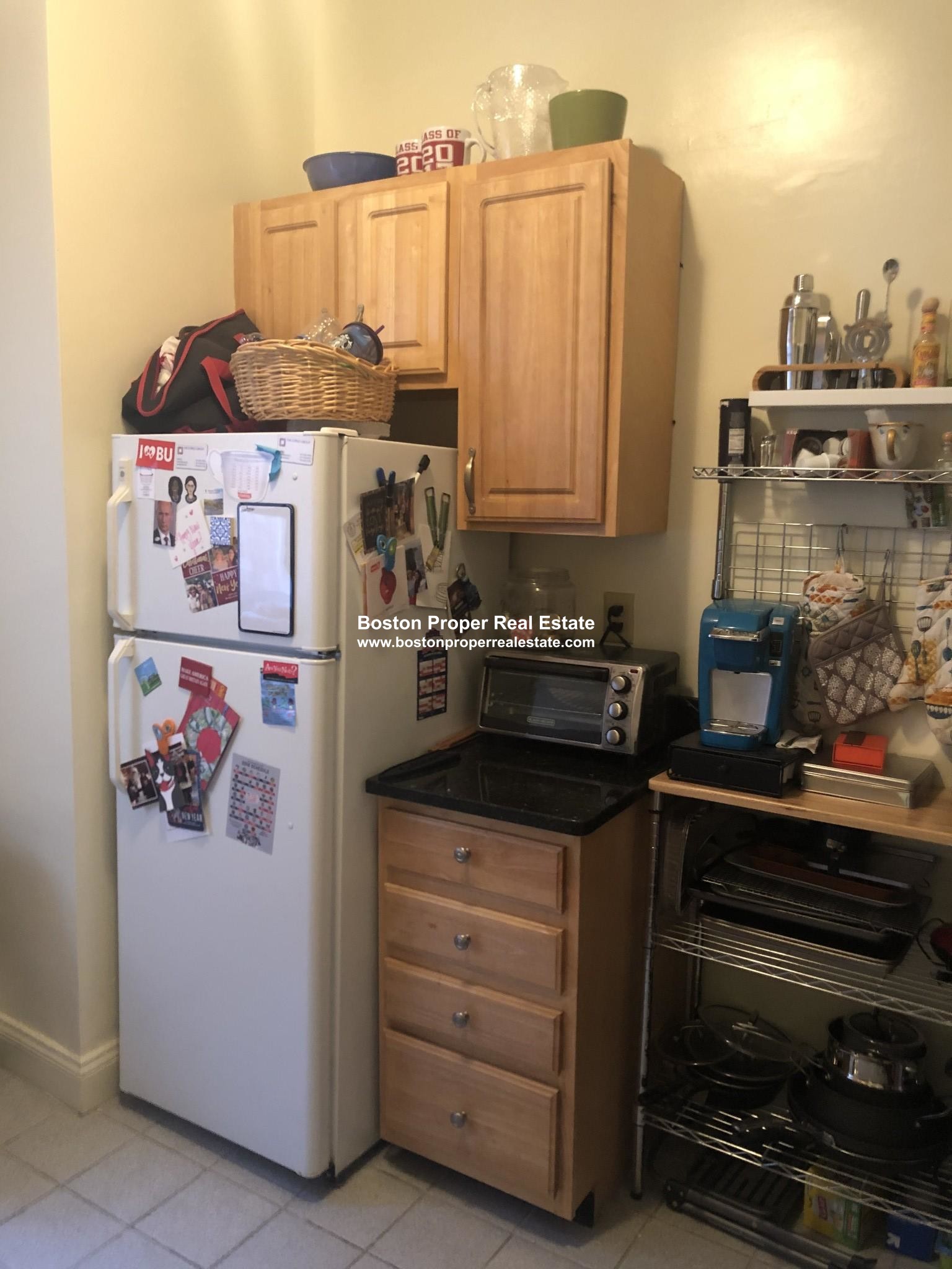 100 Queensberry St, Fenway