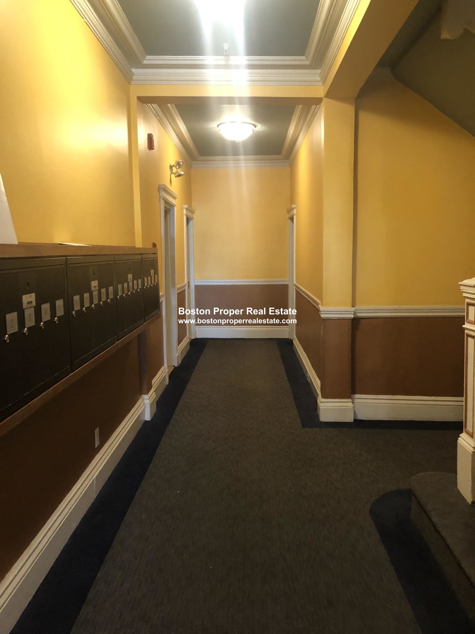 100 Queensberry St, Fenway