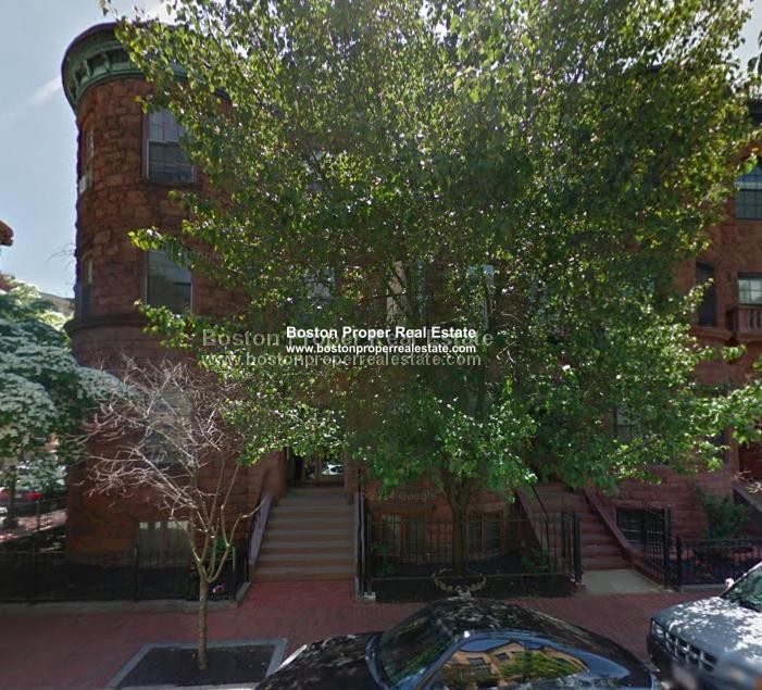 158 Saint Botolph St, Back Bay