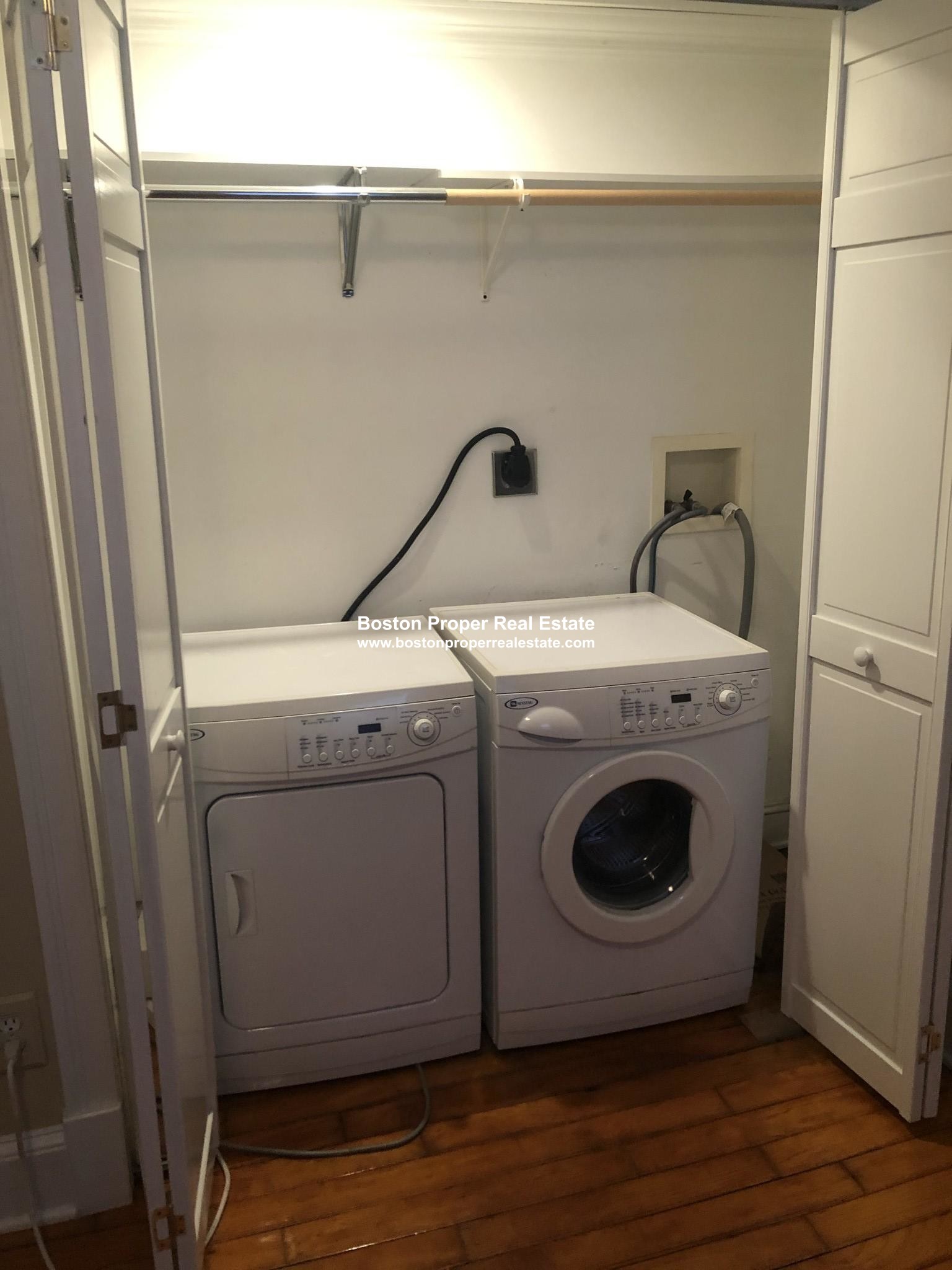 3 Gloucester St, Back Bay