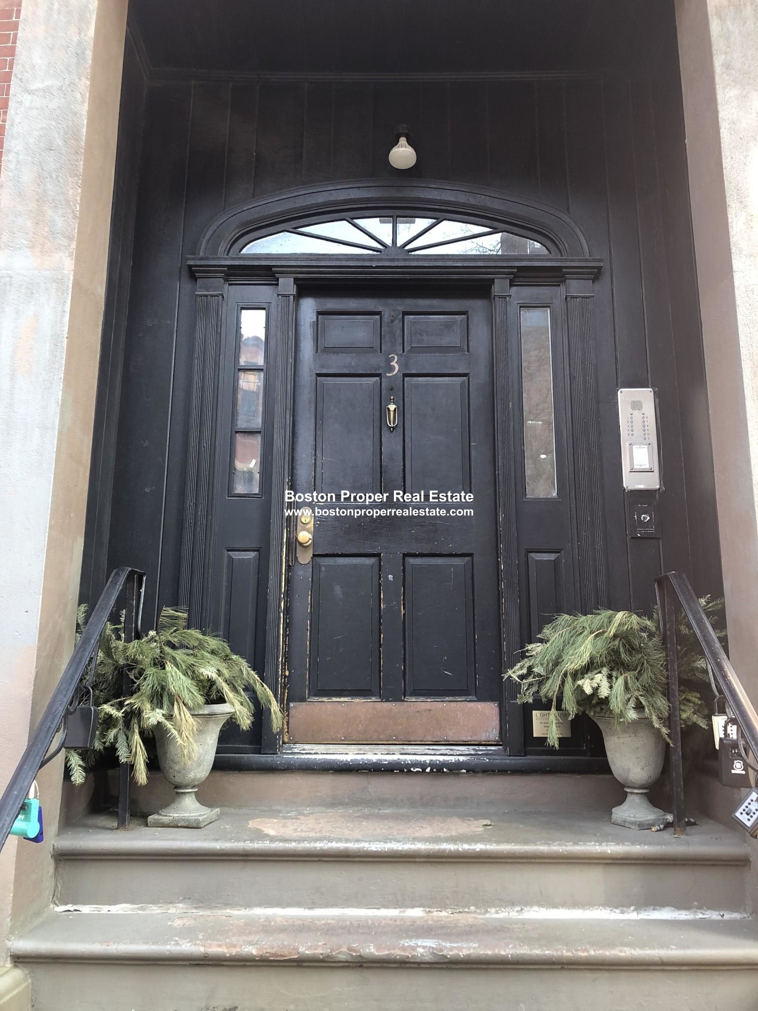 3 Gloucester St, Back Bay