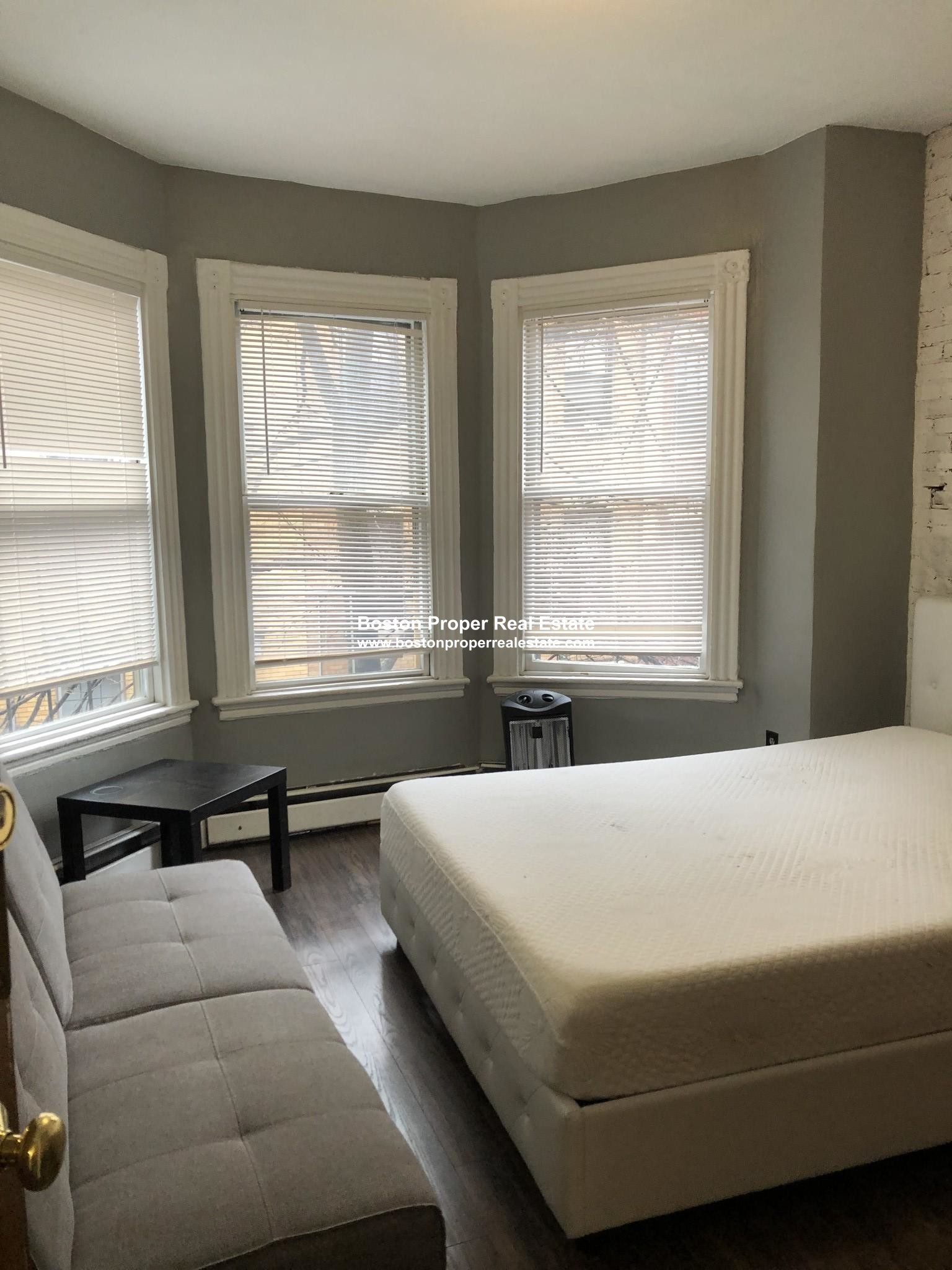 40 Anderson St, Fenway