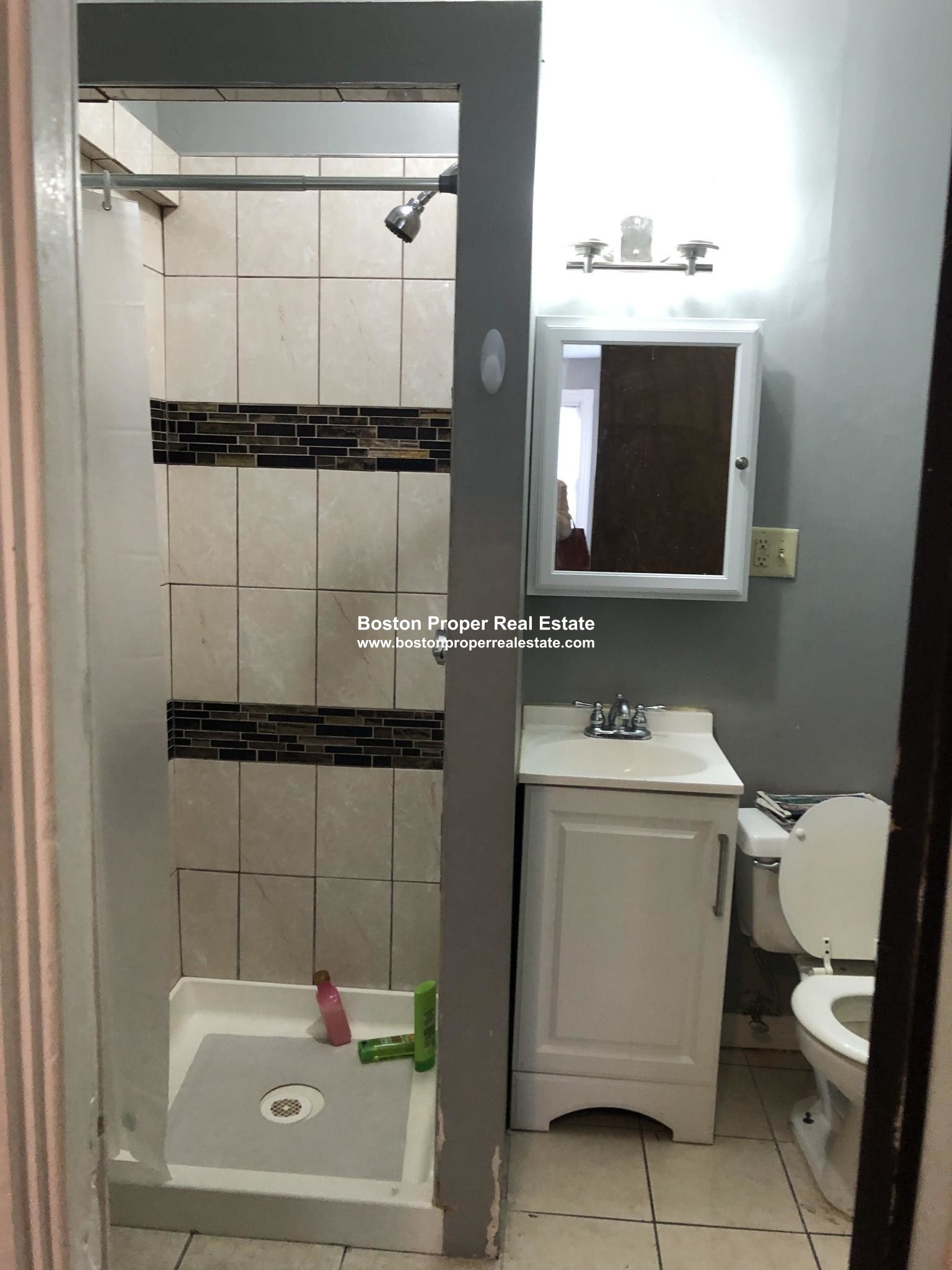 40 Anderson St, Fenway