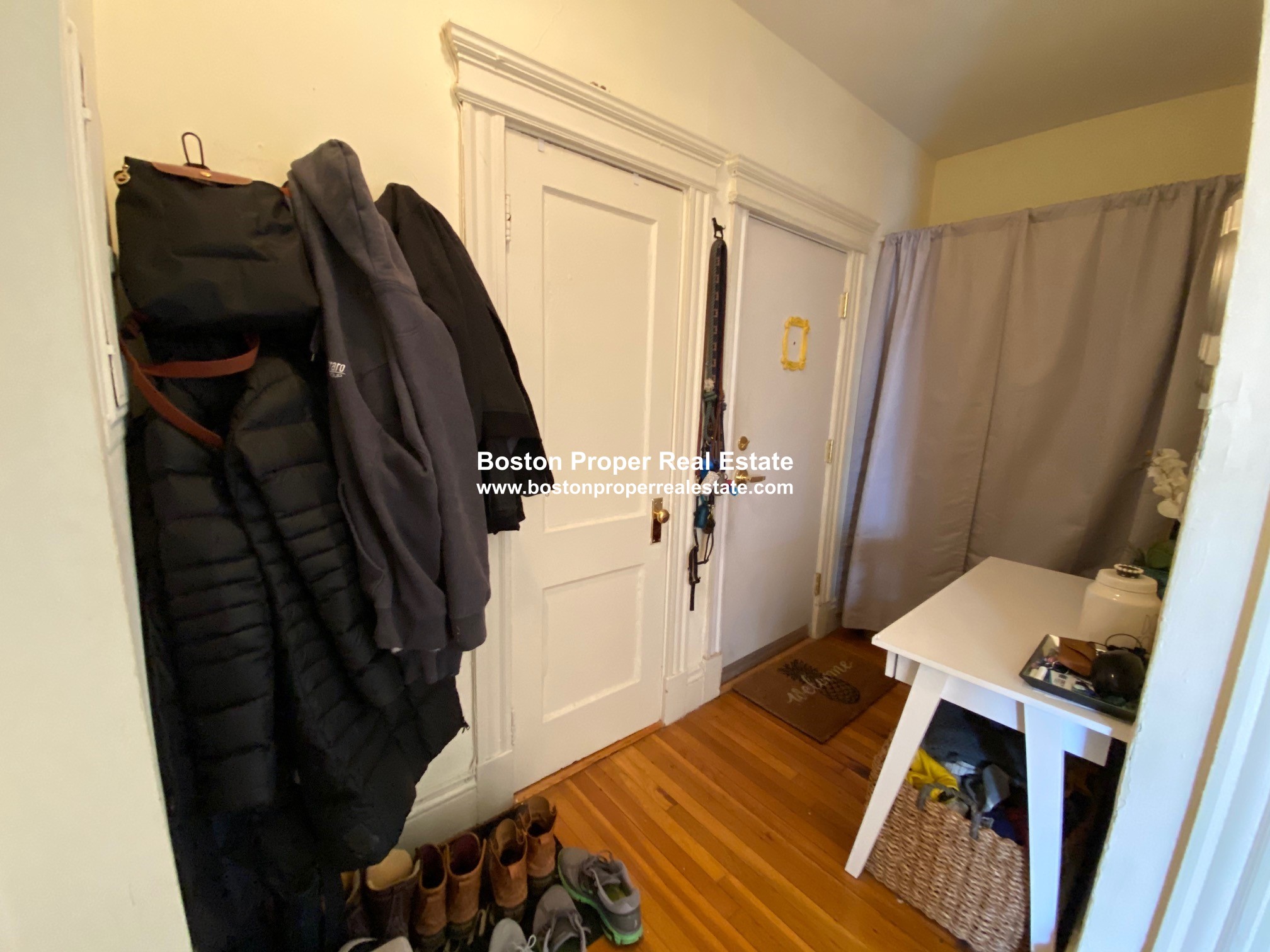 100 Queensberry St, Fenway