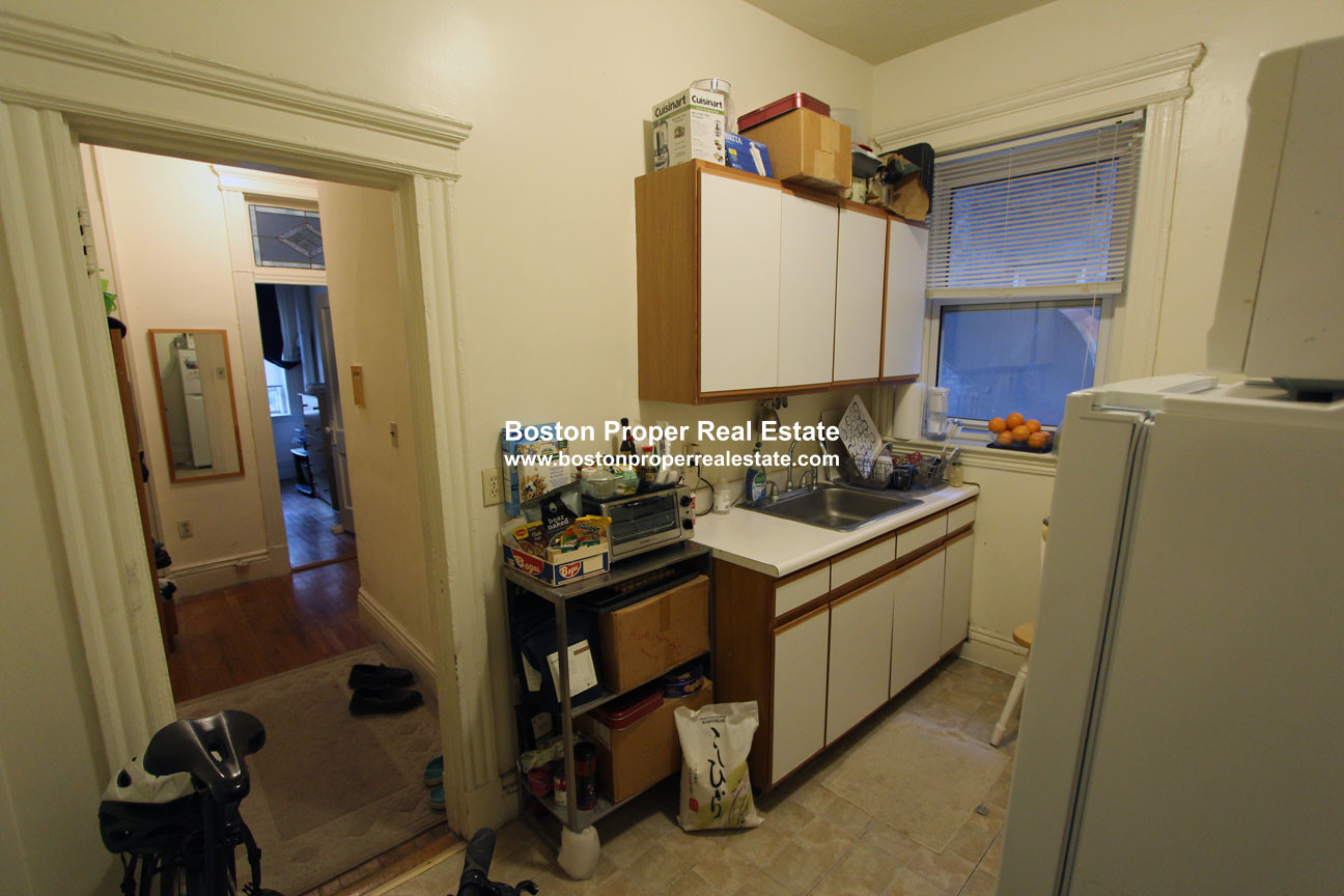 109 Queensberry St, Fenway