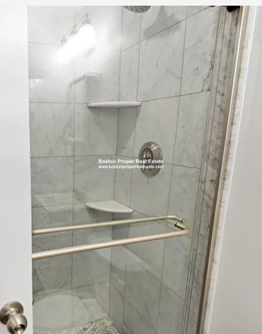 270 Newbury St, Back Bay