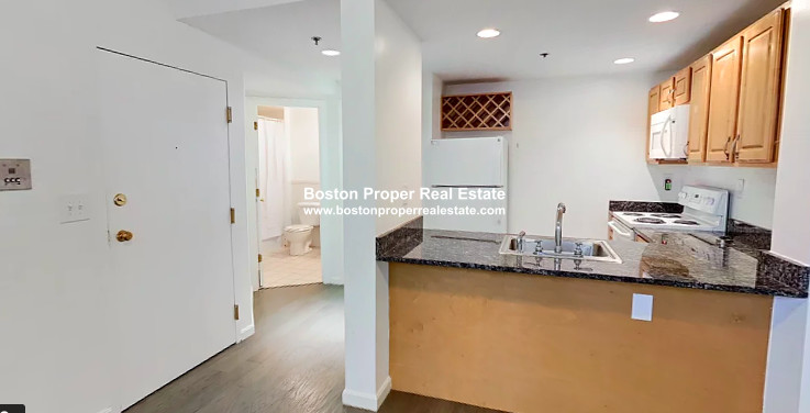 24 Queensberry St, Fenway