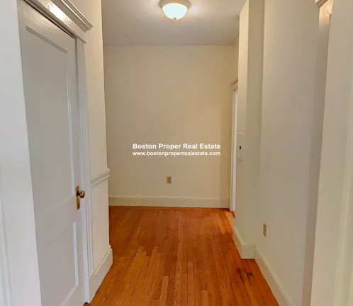 40 Queensberry St, Fenway