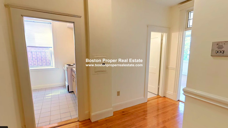 40 Queensberry St, Fenway