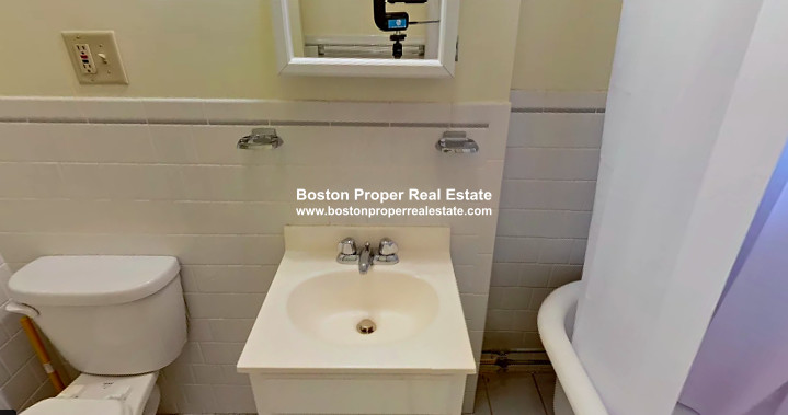 40 Queensberry St, Fenway