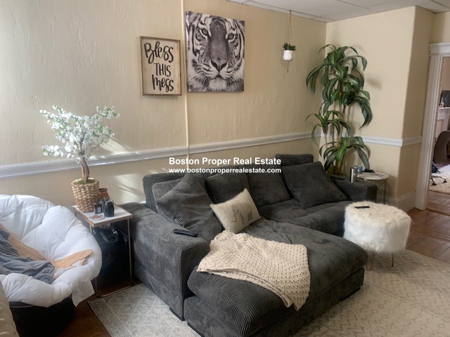 31 Temple St, Beacon Hill