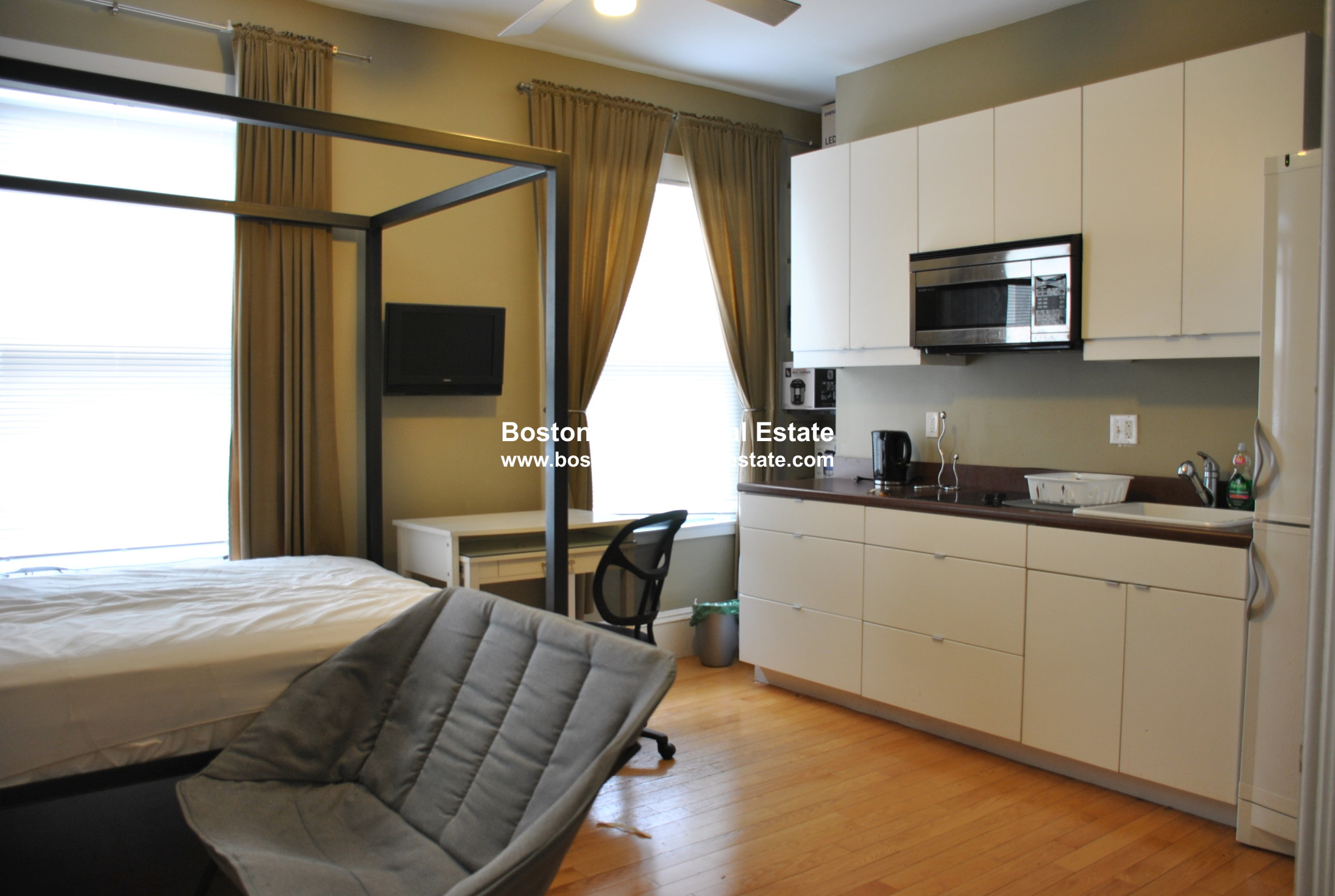 323 Beacon St. - 2,350USD / month