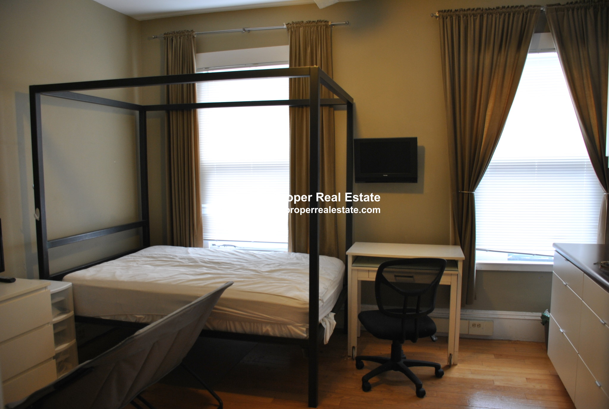 323 Beacon St, Back Bay