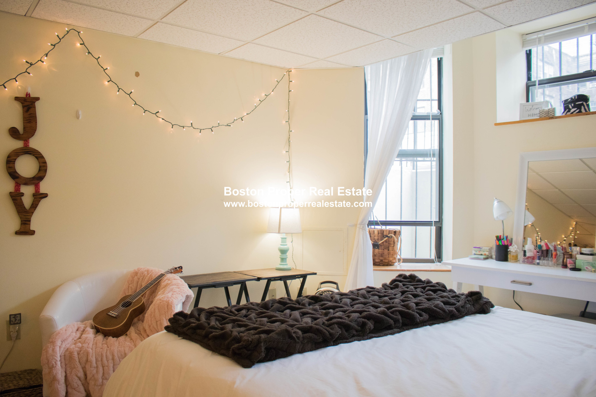 124 Peterborough St, Fenway