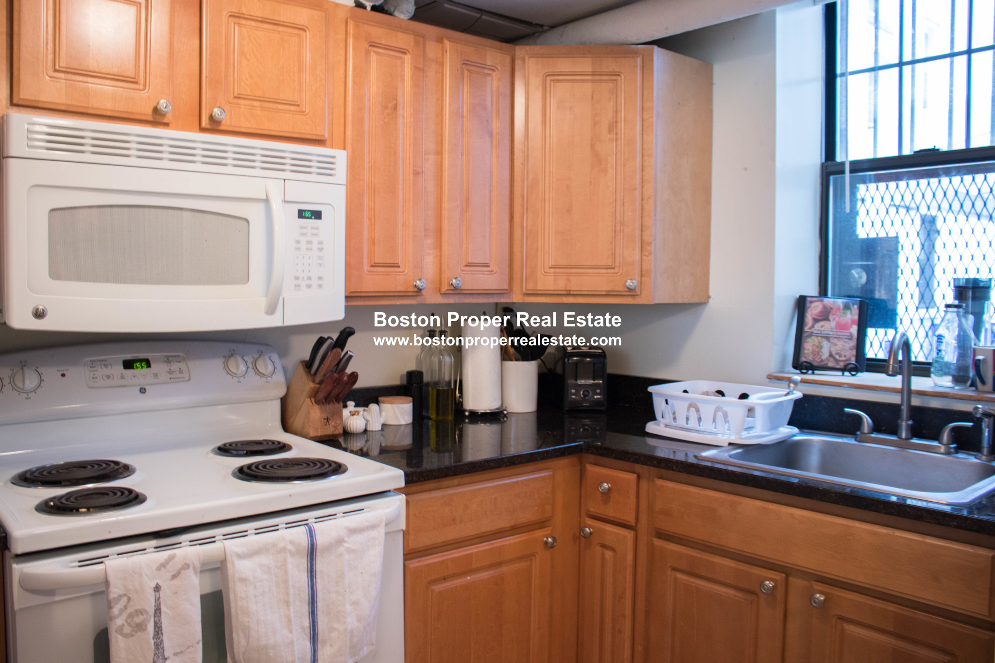 124 Peterborough St, Fenway