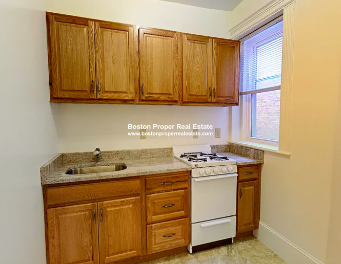 28 Westland Ave, Fenway