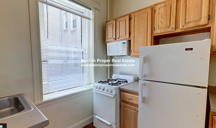 16 Queensberry St, Fenway