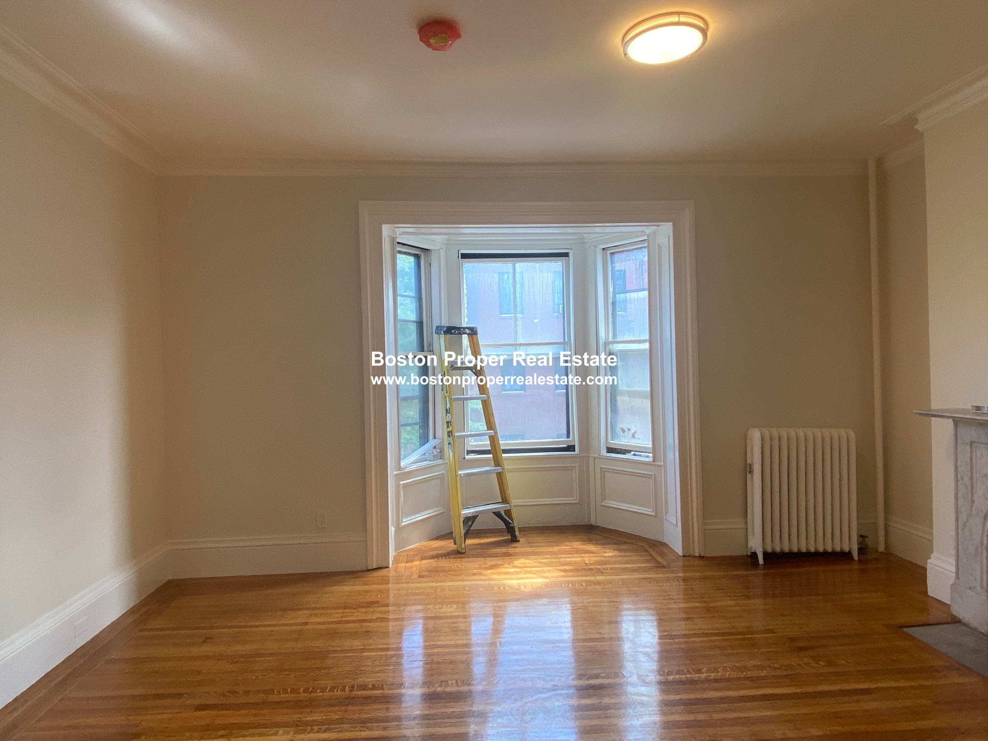 86 Charles St, Beacon Hill