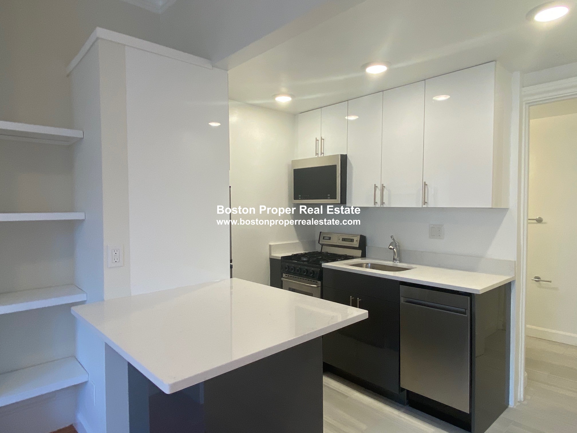 86 Charles St, Beacon Hill