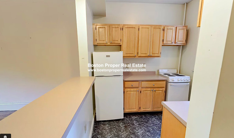 109 Queensberry St, Fenway