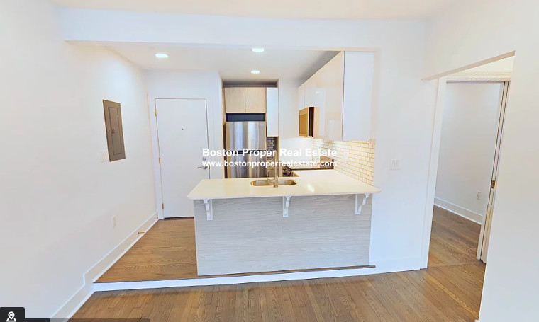 19 Peterborough St, Fenway