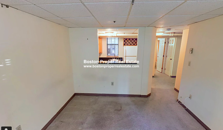 124 Peterborough St, Fenway