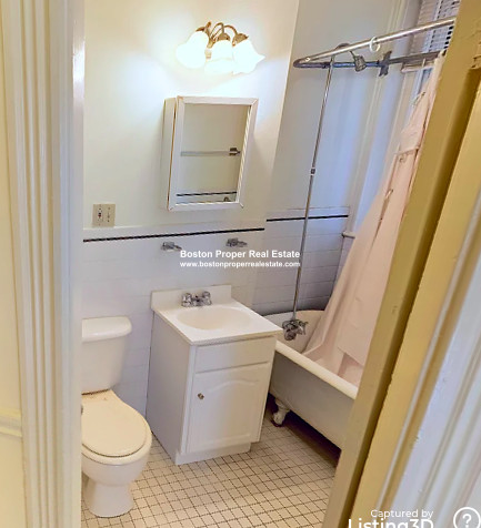 28 Queensberry St, Fenway