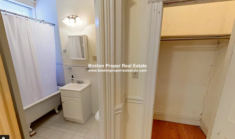 40 Queensberry St, Fenway