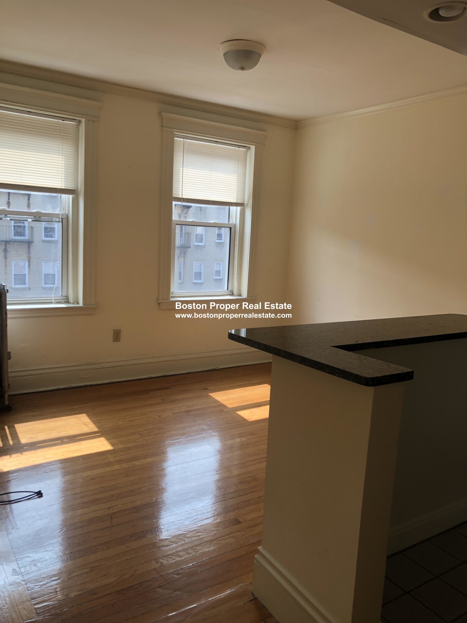 28 Queensberry St, Fenway